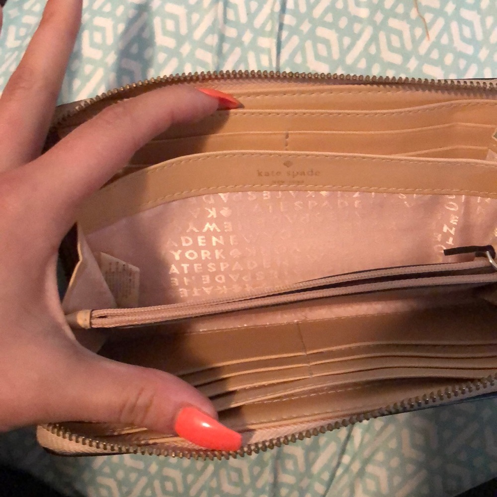 Wallet - Picture 3 of 3